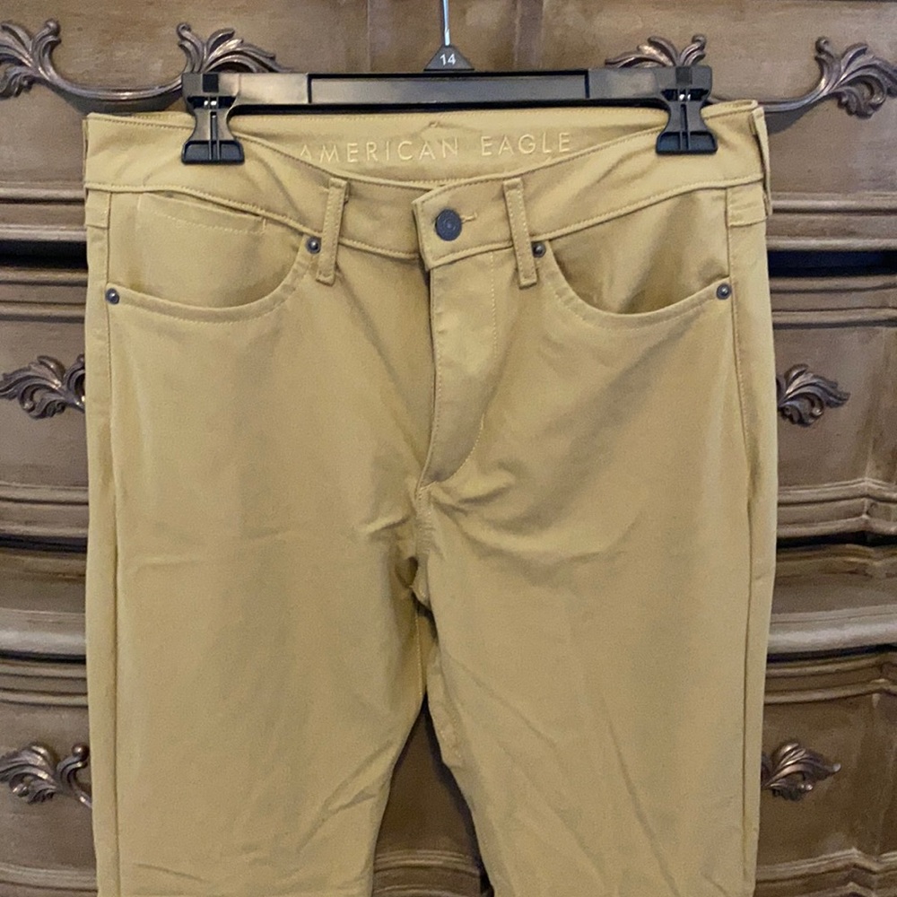 American Eagle khaki pants, 29x30